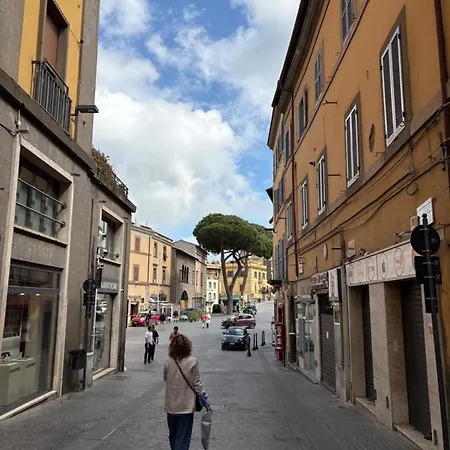 Corso Italia 111 *